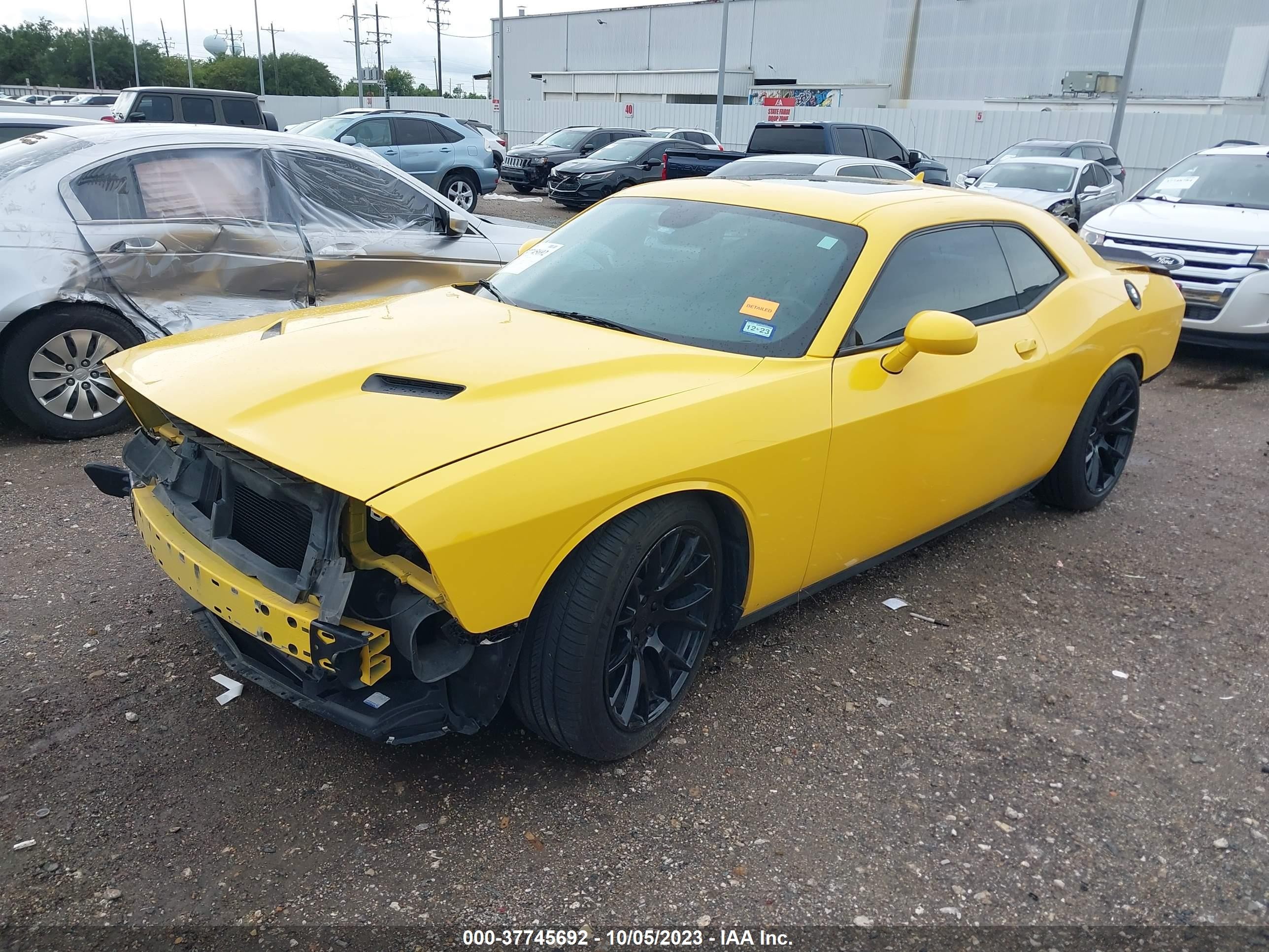 Photo 1 VIN: 2C3CDZAG0JH181944 - DODGE CHALLENGER 