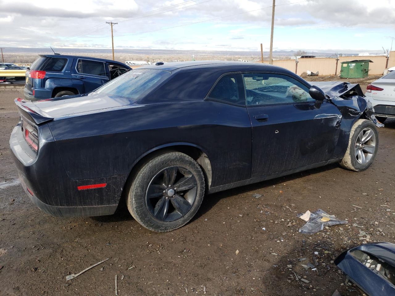 Photo 2 VIN: 2C3CDZAG0JH302889 - DODGE CHALLENGER 