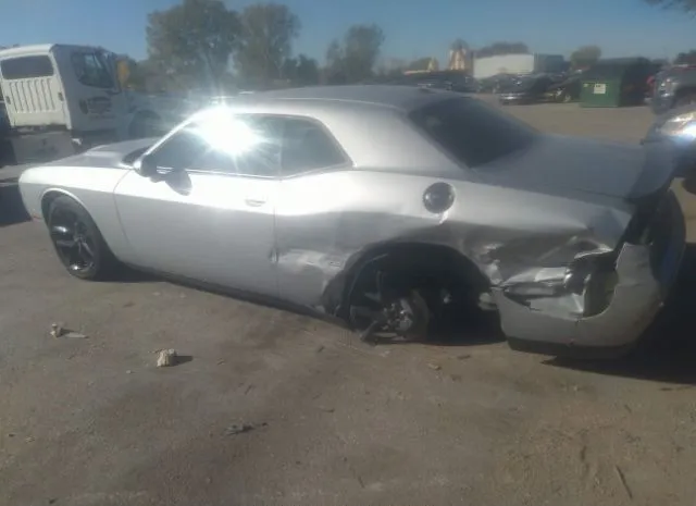 Photo 2 VIN: 2C3CDZAG0KH649933 - DODGE CHALLENGER 