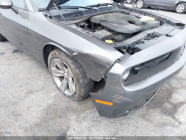 Photo 5 VIN: 2C3CDZAG0KH669762 - DODGE CHALLENGER 