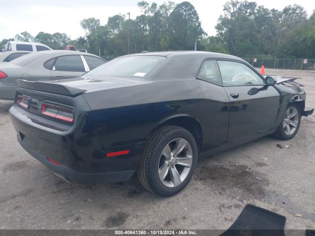 Photo 3 VIN: 2C3CDZAG0KH752348 - DODGE CHALLENGER 