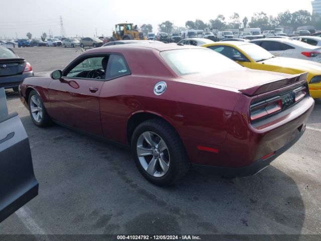 Photo 2 VIN: 2C3CDZAG0NH105713 - DODGE CHALLENGER 