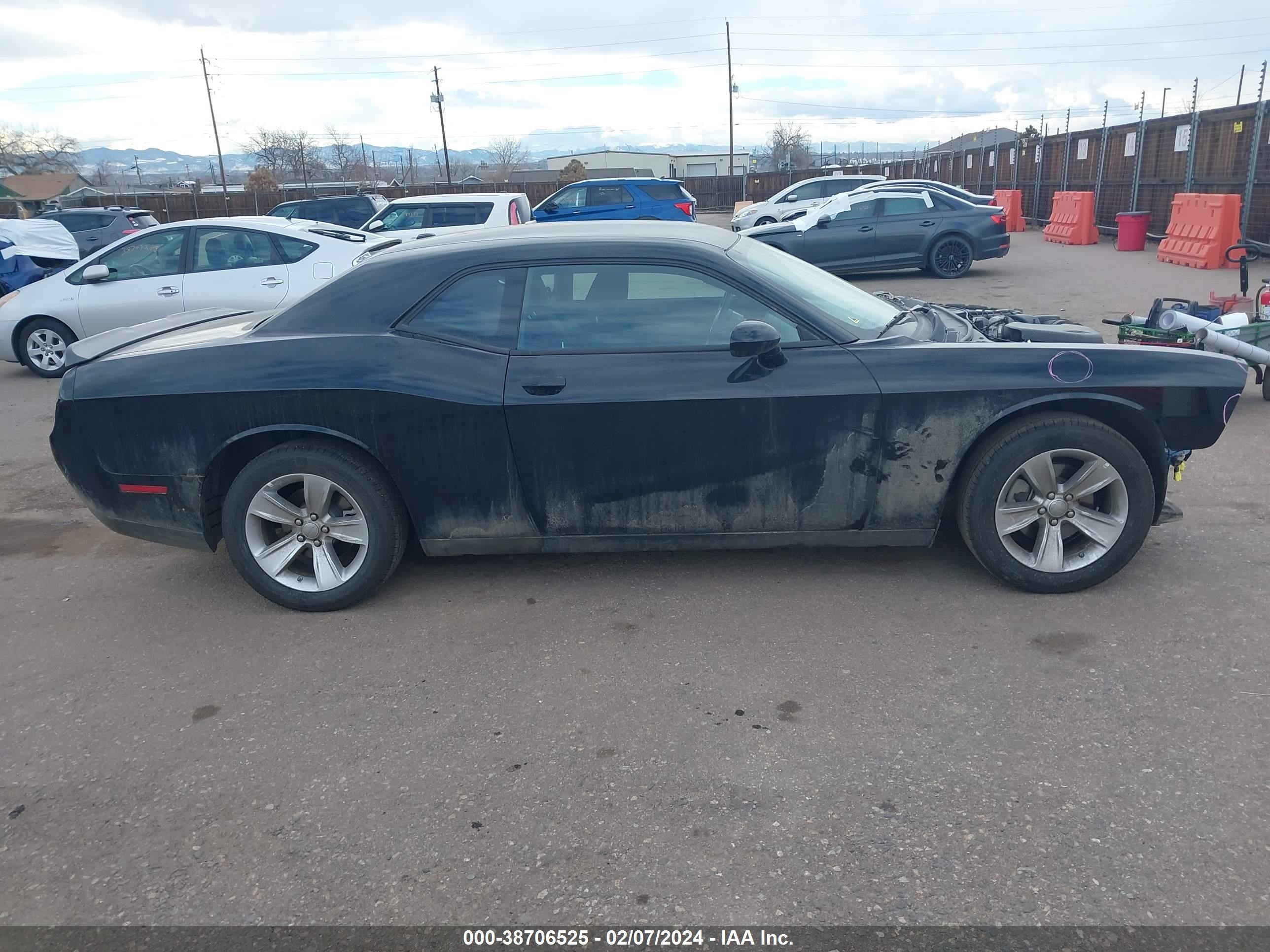 Photo 12 VIN: 2C3CDZAG0PH596495 - DODGE CHALLENGER 