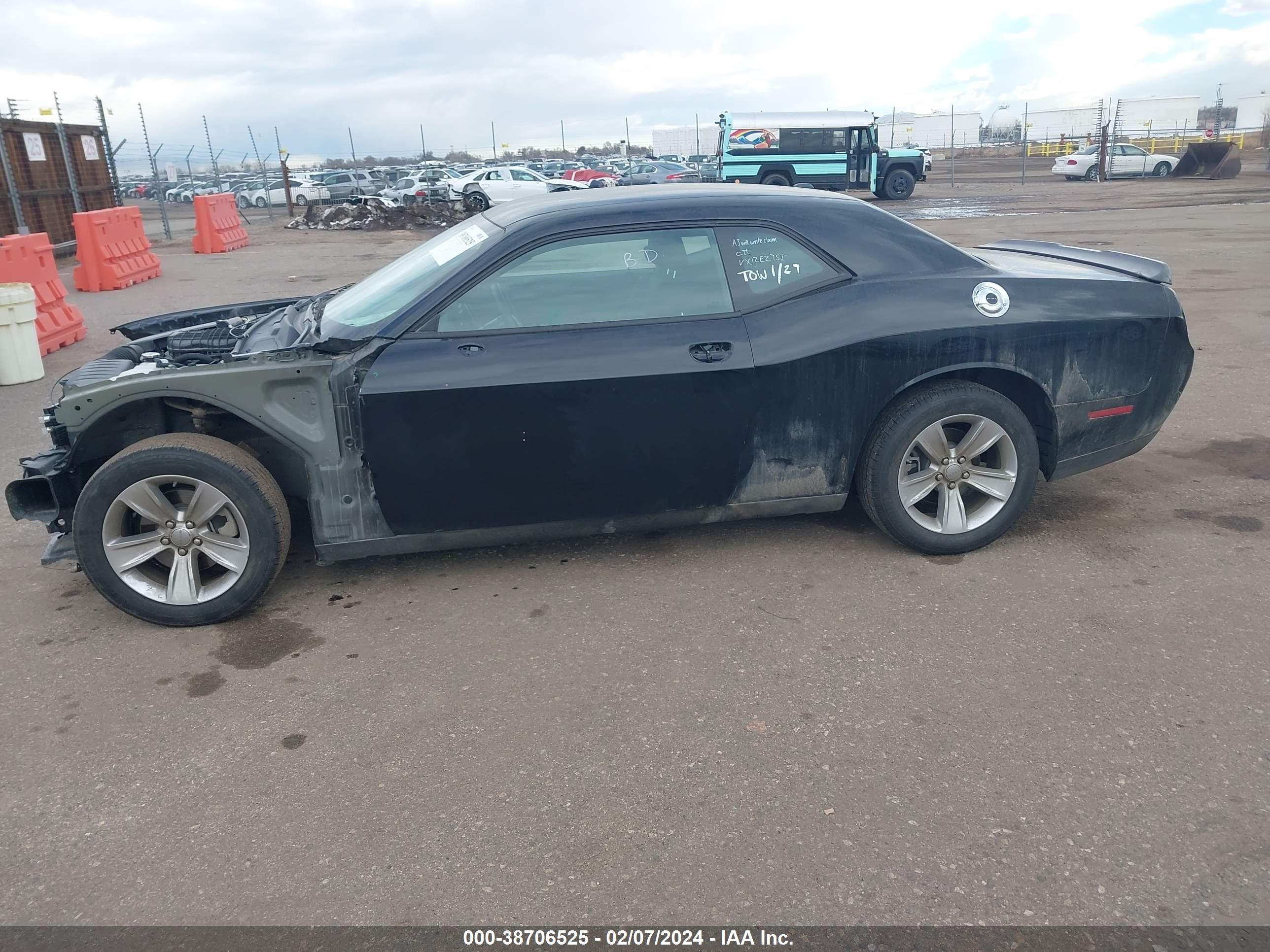 Photo 13 VIN: 2C3CDZAG0PH596495 - DODGE CHALLENGER 