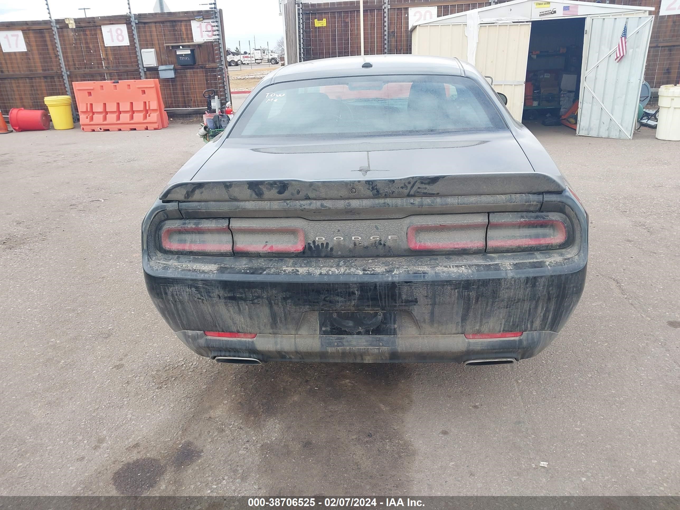 Photo 15 VIN: 2C3CDZAG0PH596495 - DODGE CHALLENGER 