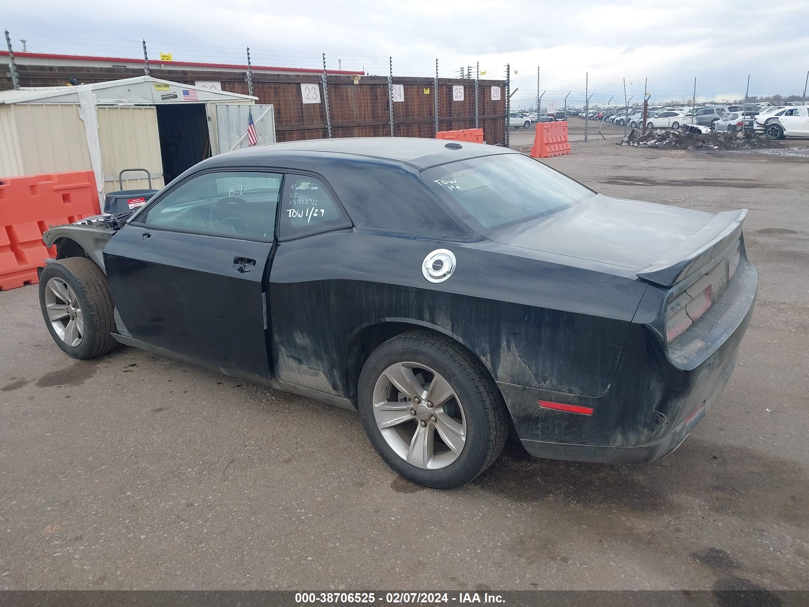 Photo 2 VIN: 2C3CDZAG0PH596495 - DODGE CHALLENGER 