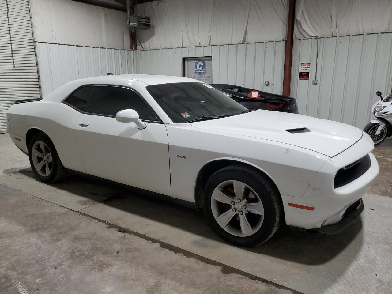 Photo 3 VIN: 2C3CDZAG1GH309021 - DODGE CHALLENGER 