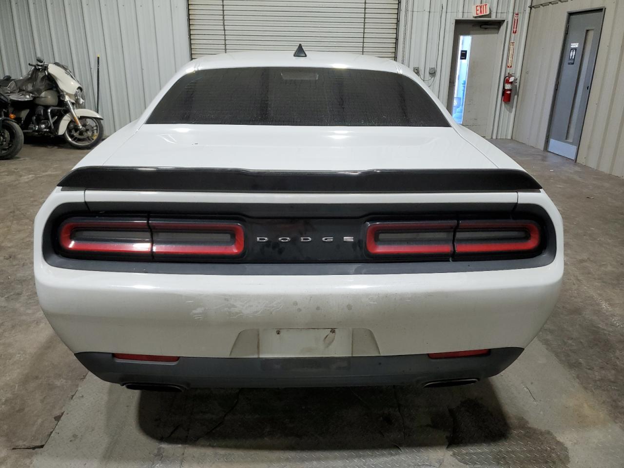 Photo 5 VIN: 2C3CDZAG1GH309021 - DODGE CHALLENGER 