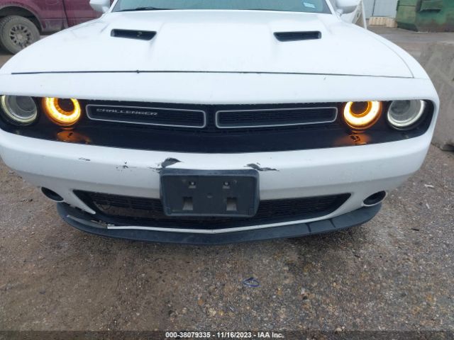 Photo 5 VIN: 2C3CDZAG1GH337143 - DODGE CHALLENGER 