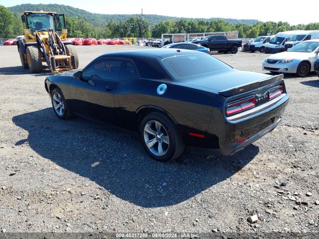 Photo 2 VIN: 2C3CDZAG1JH143428 - DODGE CHALLENGER 