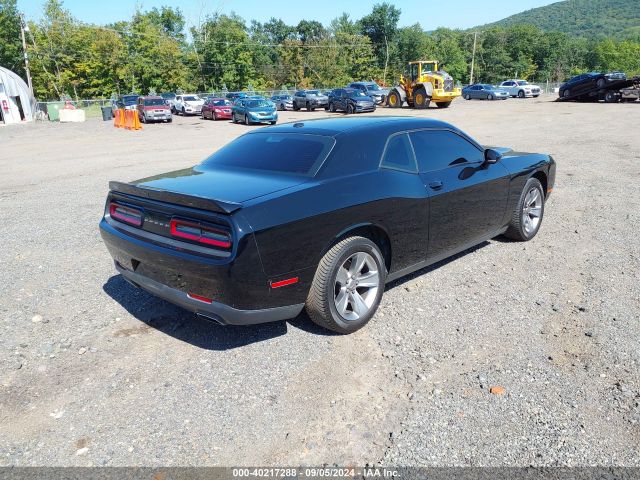 Photo 3 VIN: 2C3CDZAG1JH143428 - DODGE CHALLENGER 