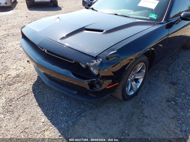 Photo 5 VIN: 2C3CDZAG1JH143428 - DODGE CHALLENGER 