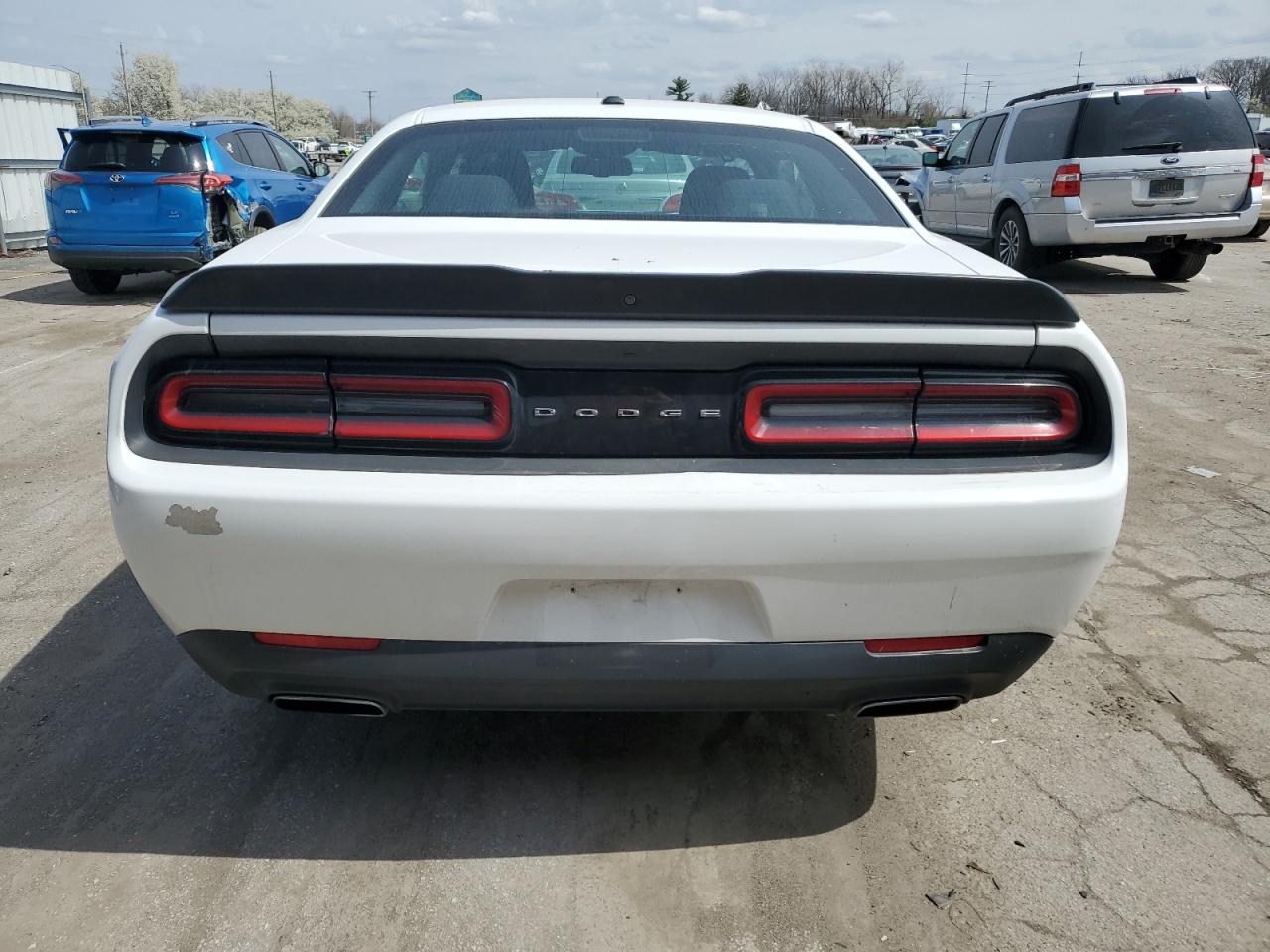 Photo 5 VIN: 2C3CDZAG1JH252455 - DODGE CHALLENGER 