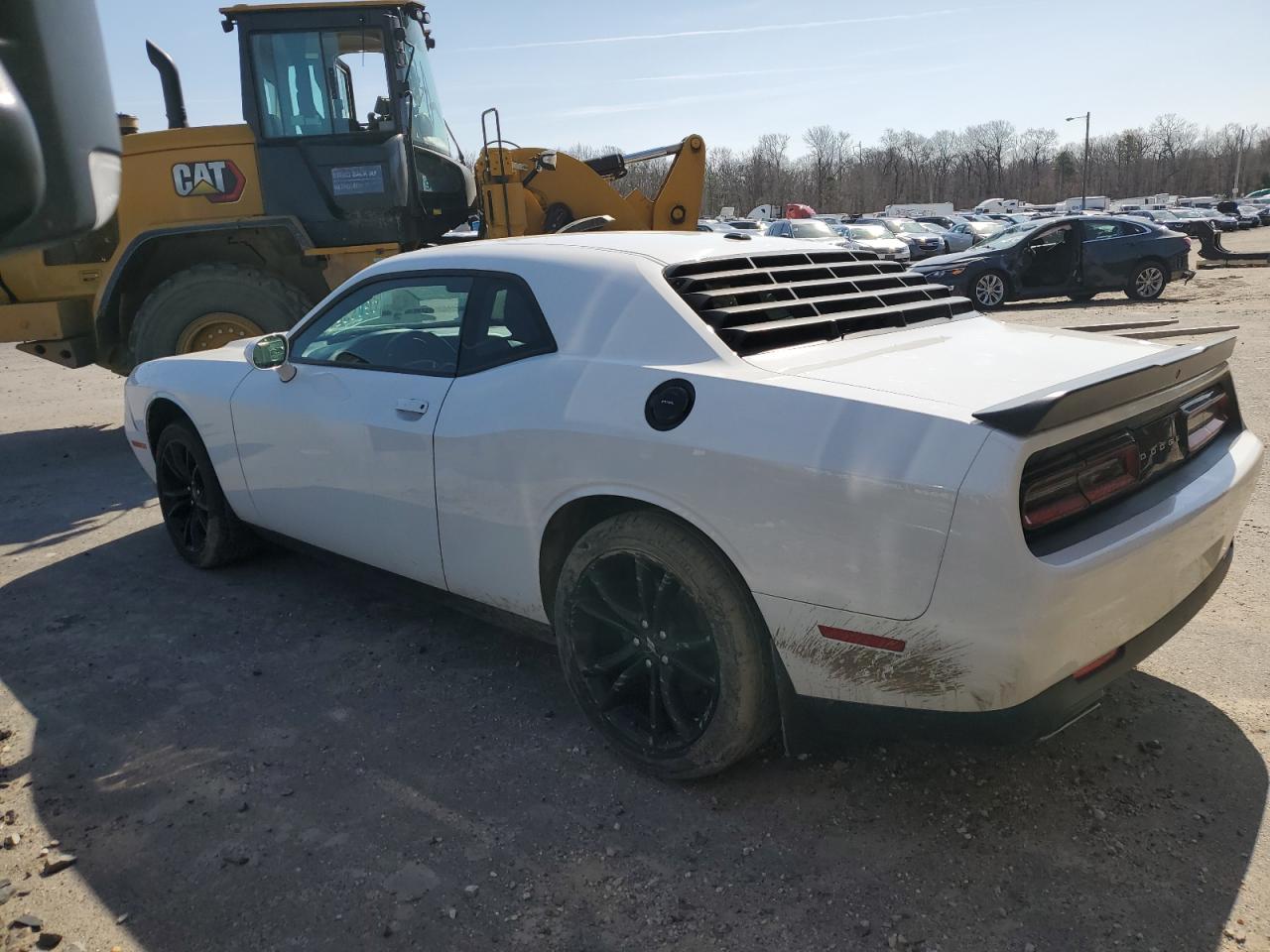 Photo 1 VIN: 2C3CDZAG1JH318261 - DODGE CHALLENGER 