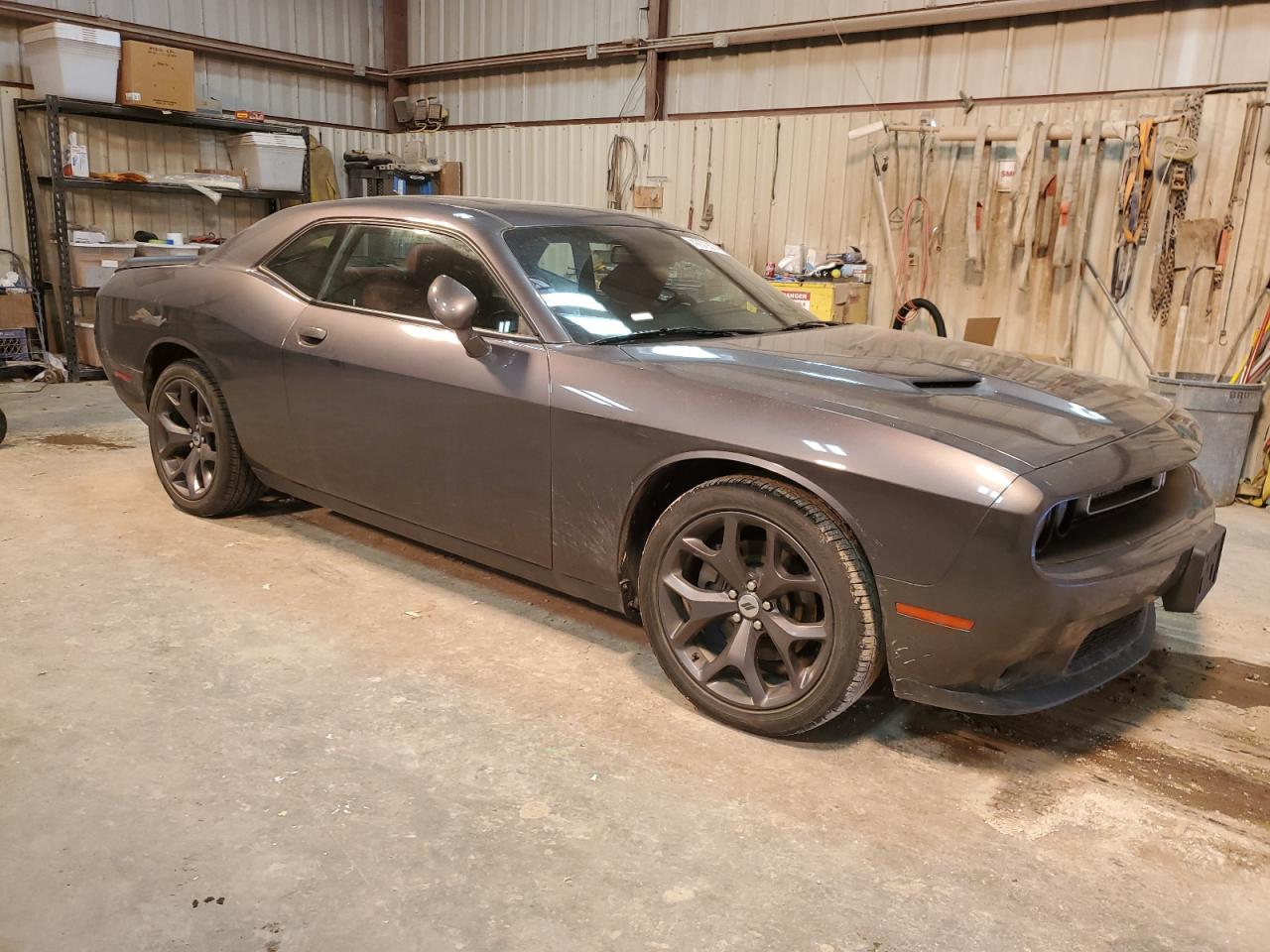 Photo 3 VIN: 2C3CDZAG1JH332340 - DODGE CHALLENGER 