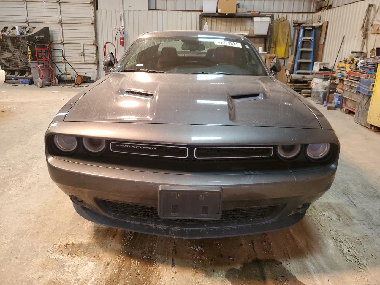 Photo 4 VIN: 2C3CDZAG1JH332340 - DODGE CHALLENGER 