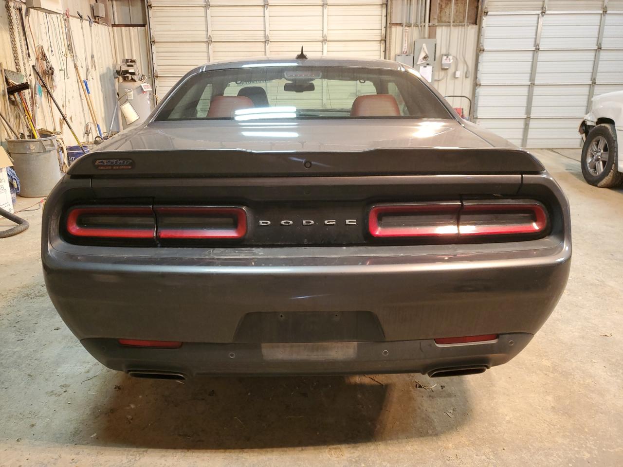 Photo 5 VIN: 2C3CDZAG1JH332340 - DODGE CHALLENGER 