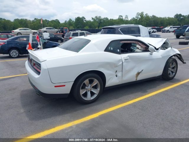 Photo 3 VIN: 2C3CDZAG1KH525010 - DODGE CHALLENGER 