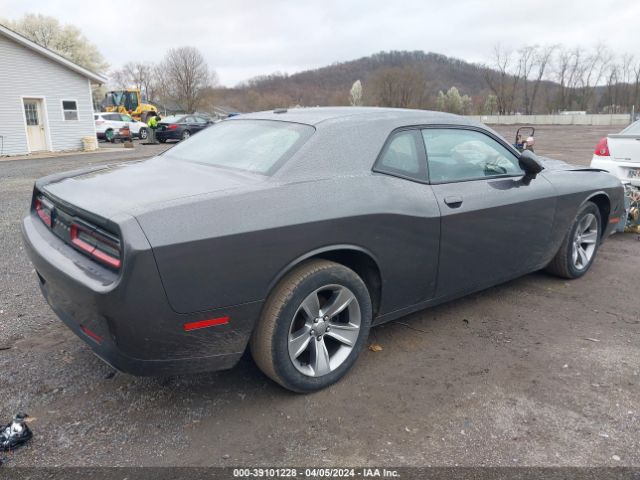 Photo 3 VIN: 2C3CDZAG2FH764684 - DODGE CHALLENGER 