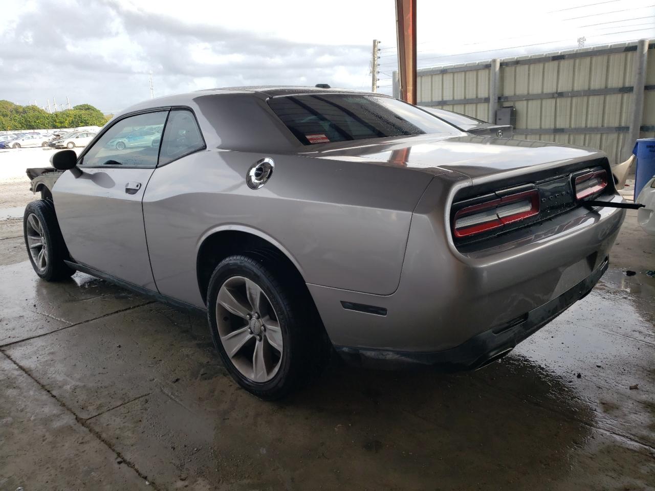 Photo 1 VIN: 2C3CDZAG2FH821076 - DODGE CHALLENGER 