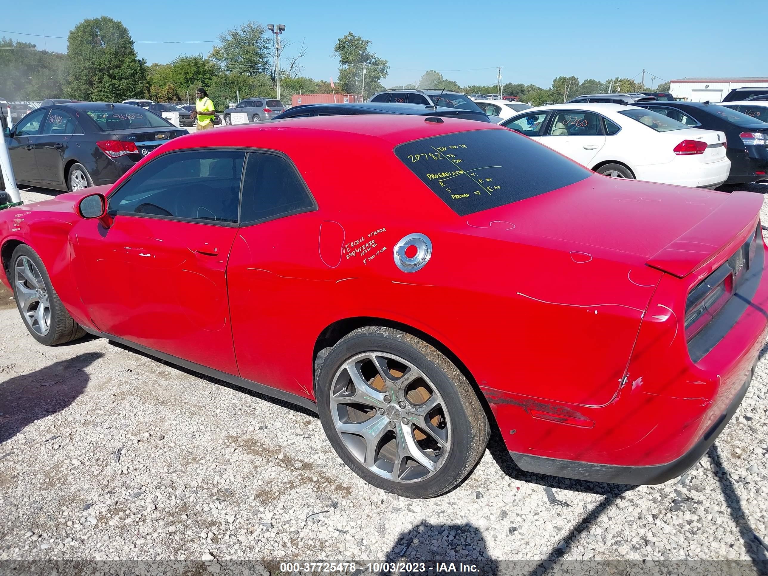 Photo 2 VIN: 2C3CDZAG2FH906385 - DODGE CHALLENGER 