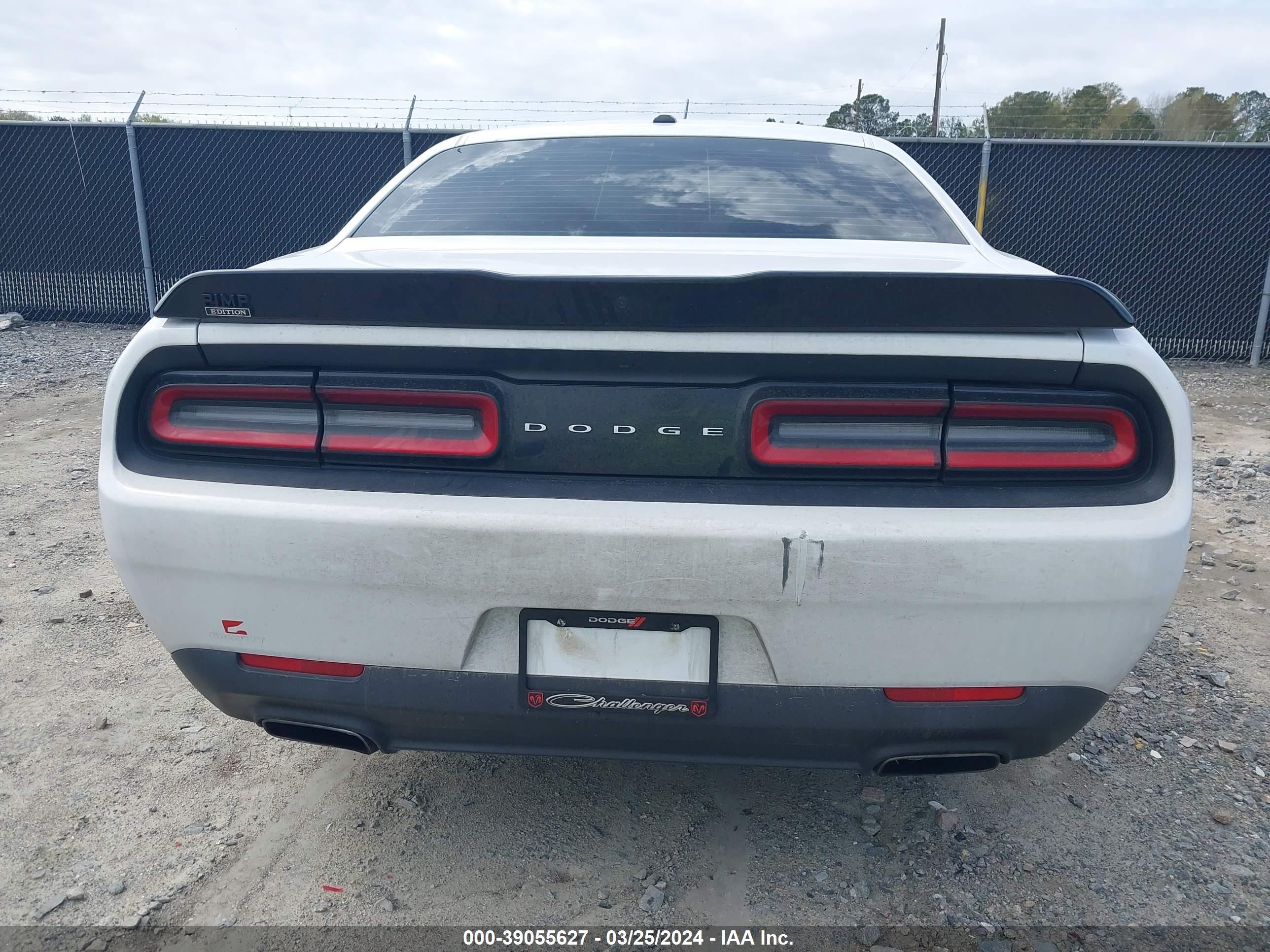 Photo 14 VIN: 2C3CDZAG2GH284761 - DODGE CHALLENGER 