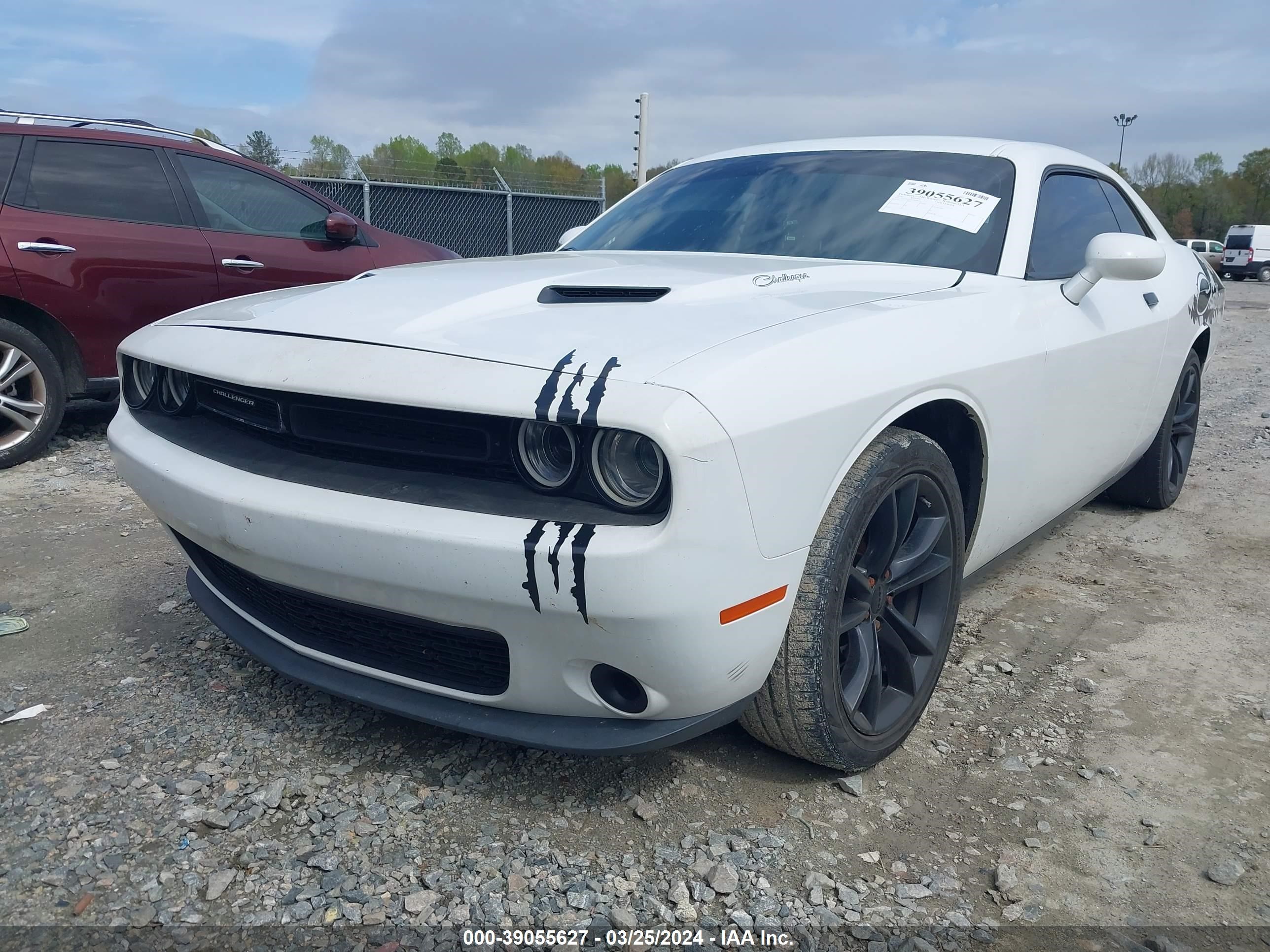 Photo 5 VIN: 2C3CDZAG2GH284761 - DODGE CHALLENGER 