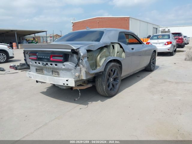 Photo 3 VIN: 2C3CDZAG2JH132423 - DODGE CHALLENGER 