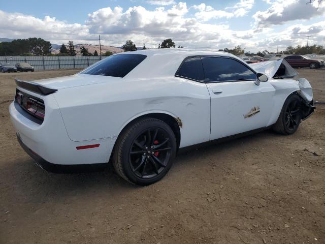 Photo 2 VIN: 2C3CDZAG2JH217195 - DODGE CHALLENGER 