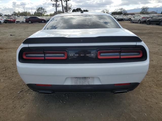 Photo 5 VIN: 2C3CDZAG2JH217195 - DODGE CHALLENGER 