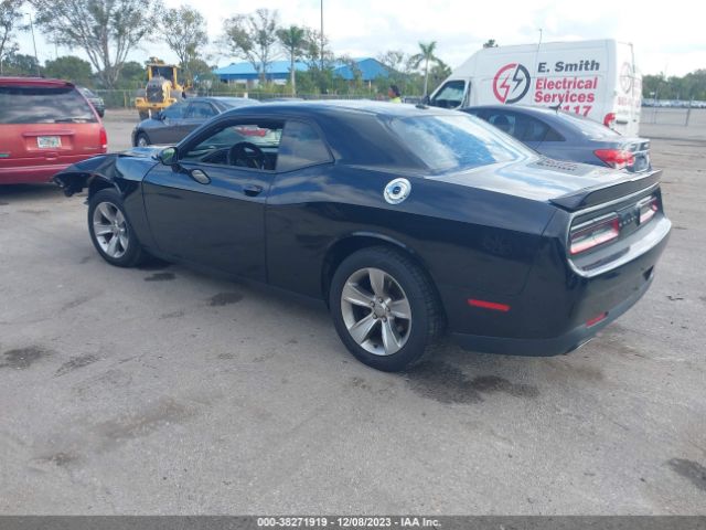 Photo 2 VIN: 2C3CDZAG2JH219772 - DODGE CHALLENGER 