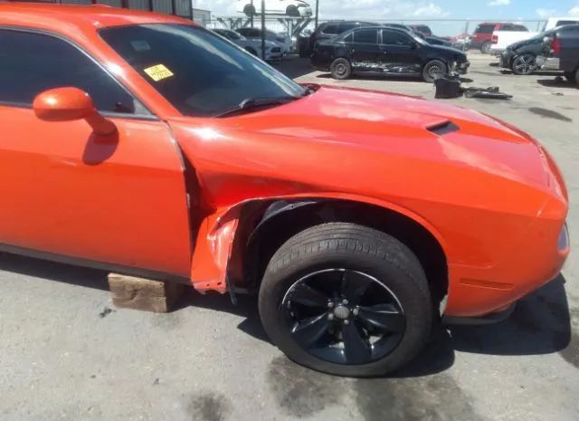 Photo 5 VIN: 2C3CDZAG2JH236121 - DODGE CHALLENGER 