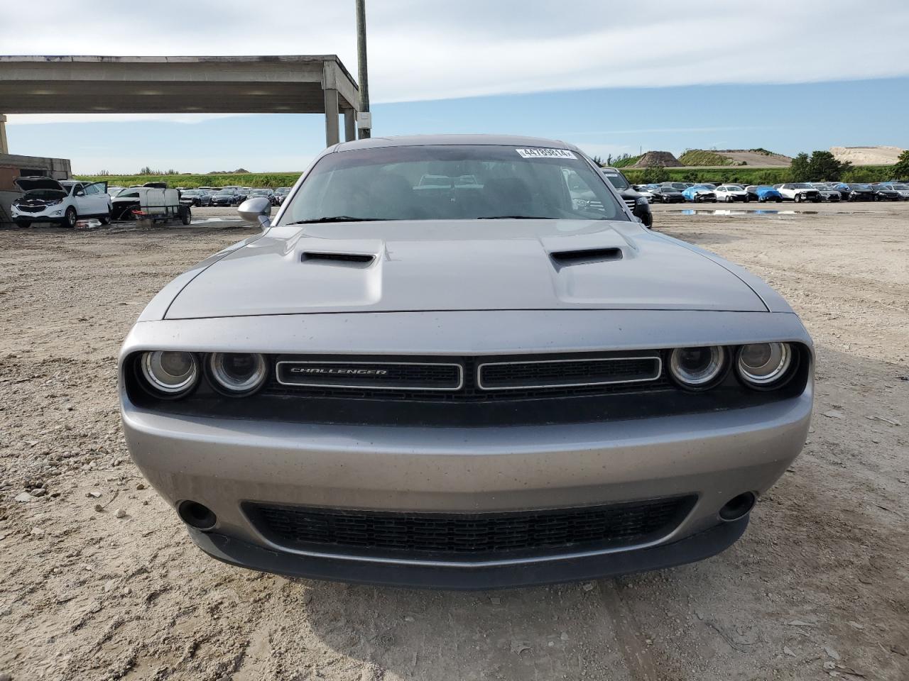 Photo 4 VIN: 2C3CDZAG2JH317880 - DODGE CHALLENGER 