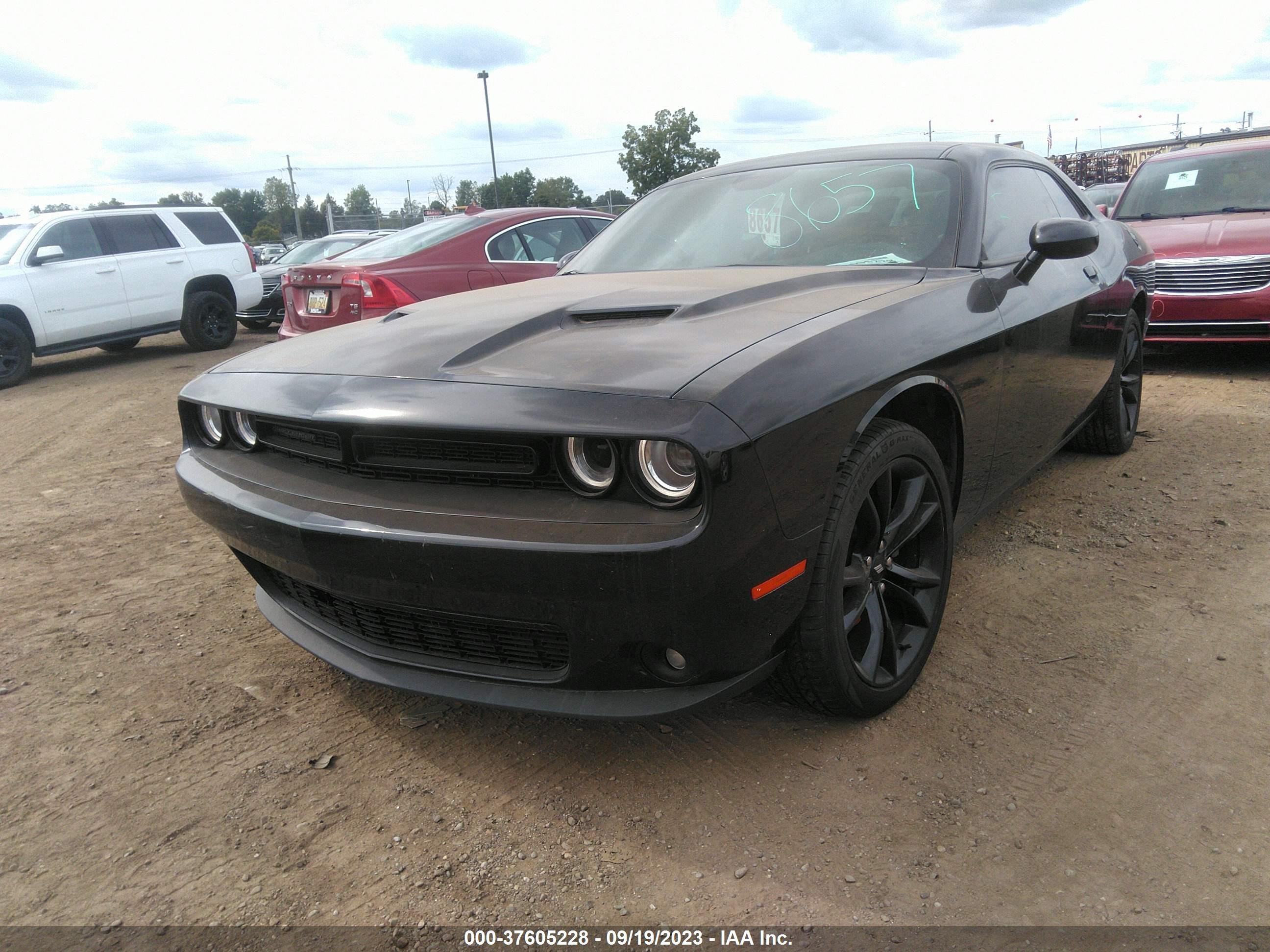 Photo 1 VIN: 2C3CDZAG2JH333576 - DODGE CHALLENGER 