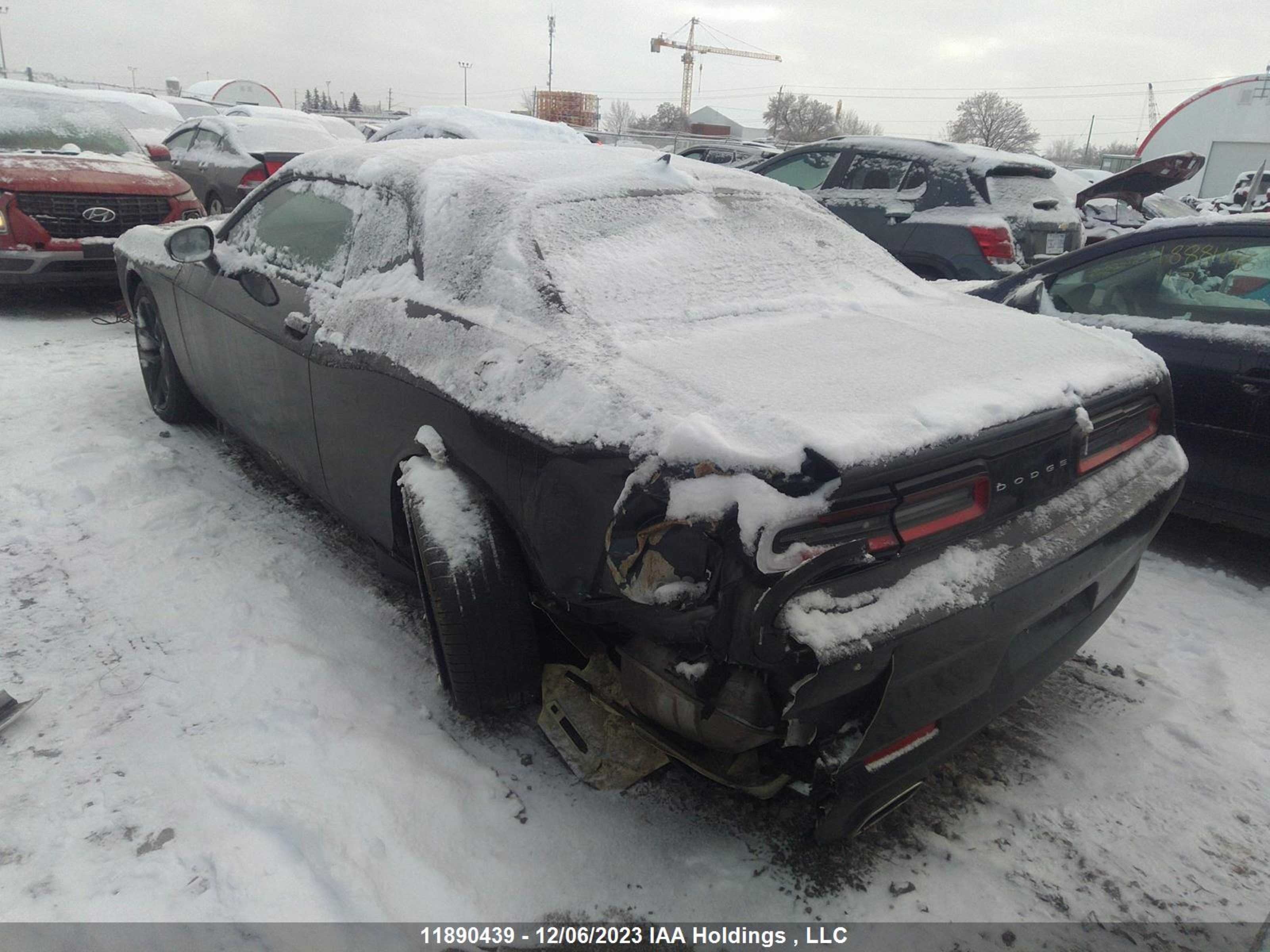 Photo 2 VIN: 2C3CDZAG2KH640666 - DODGE CHALLENGER 