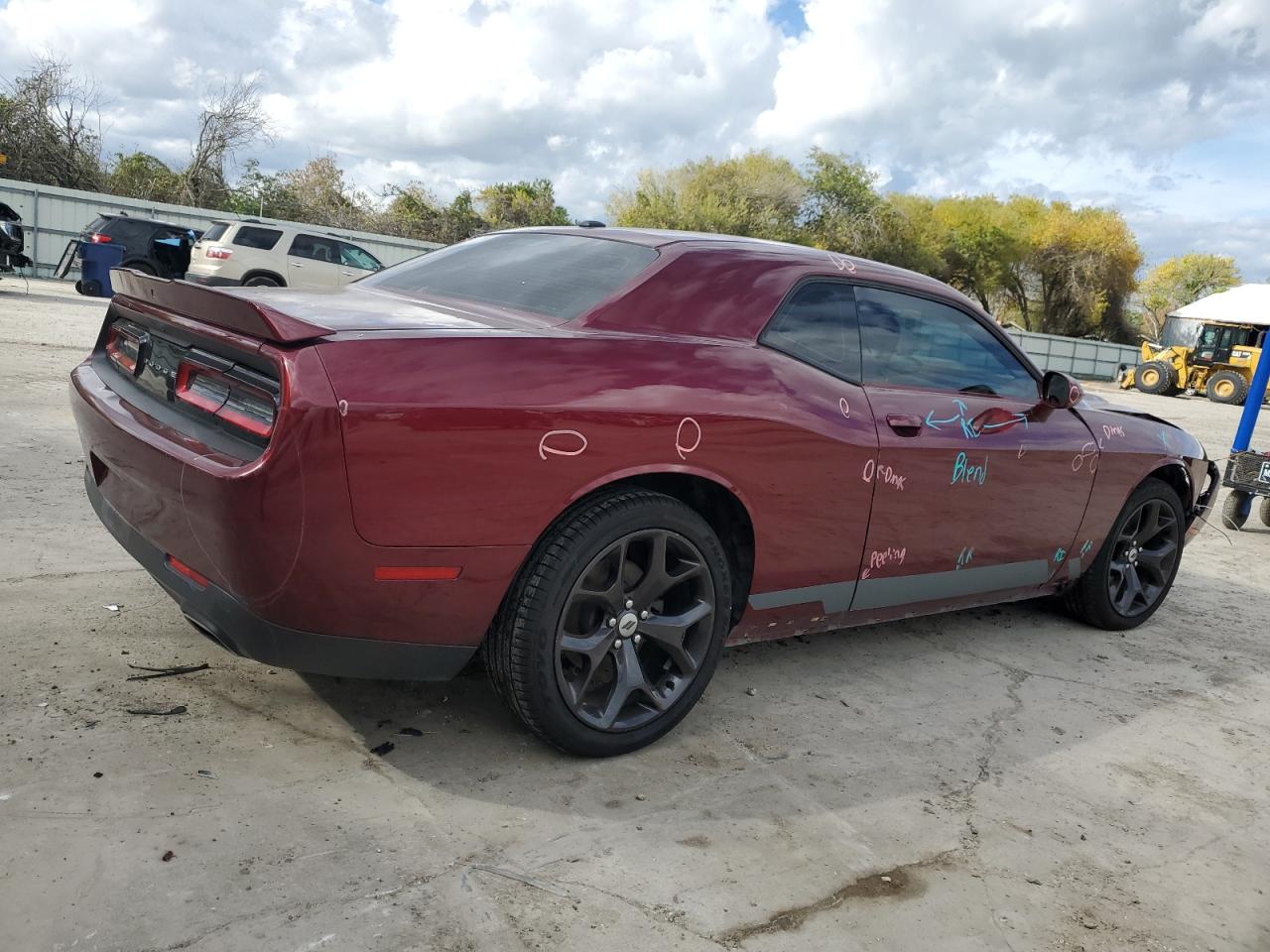 Photo 2 VIN: 2C3CDZAG2KH744283 - DODGE CHALLENGER 