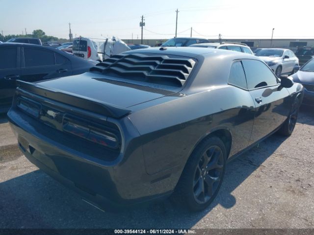 Photo 3 VIN: 2C3CDZAG2LH240186 - DODGE CHALLENGER 