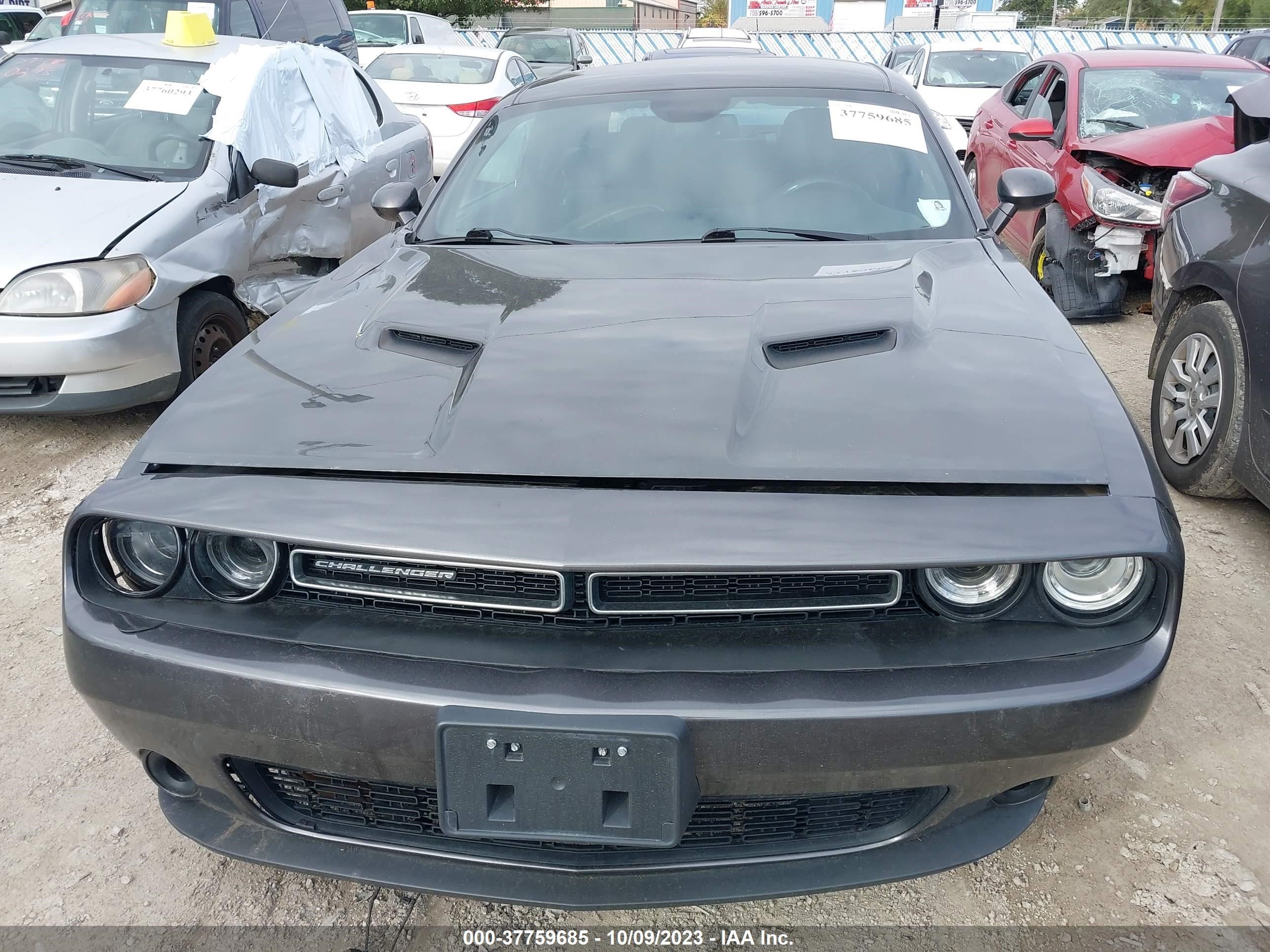 Photo 12 VIN: 2C3CDZAG3GH138286 - DODGE CHALLENGER 