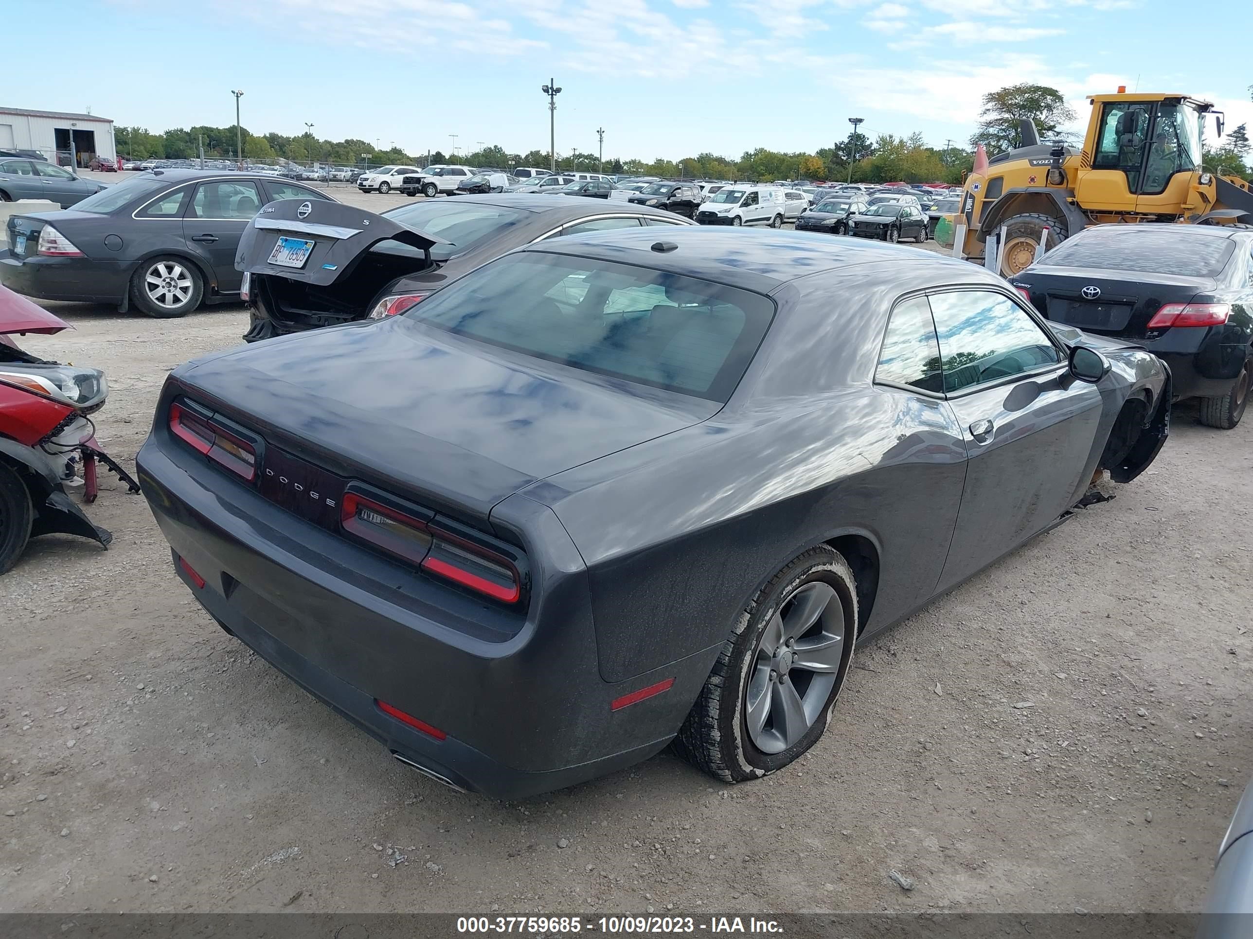 Photo 3 VIN: 2C3CDZAG3GH138286 - DODGE CHALLENGER 