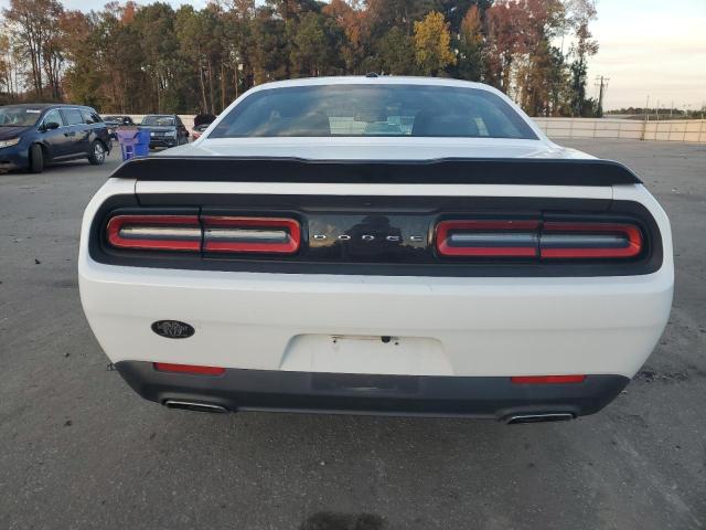 Photo 5 VIN: 2C3CDZAG3GH213519 - DODGE CHALLENGER 