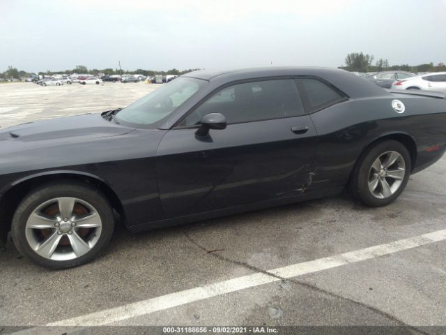 Photo 5 VIN: 2C3CDZAG3JH116599 - DODGE CHALLENGER 