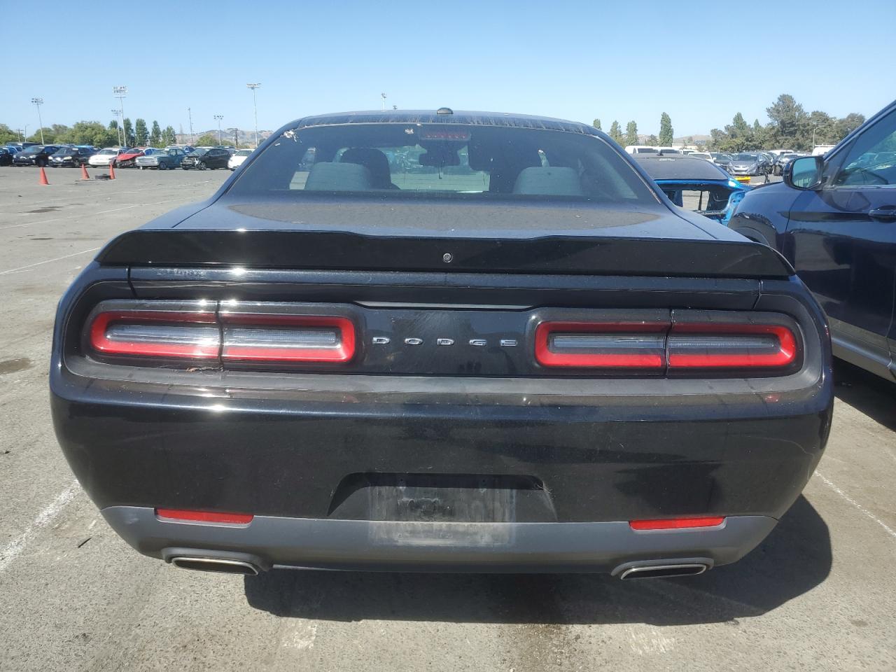 Photo 5 VIN: 2C3CDZAG3JH122029 - DODGE CHALLENGER 