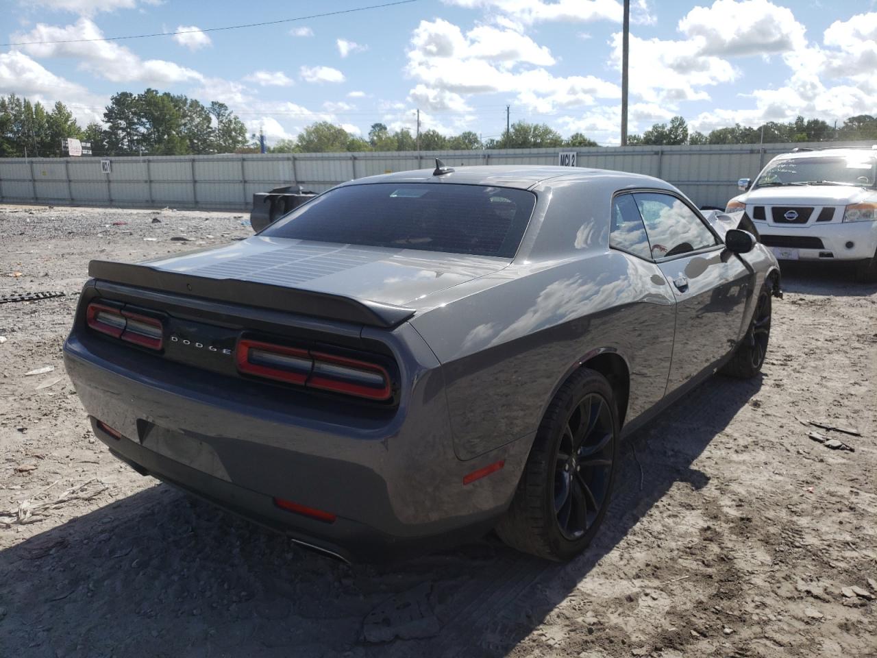 Photo 3 VIN: 2C3CDZAG3JH132558 - DODGE CHALLENGER 