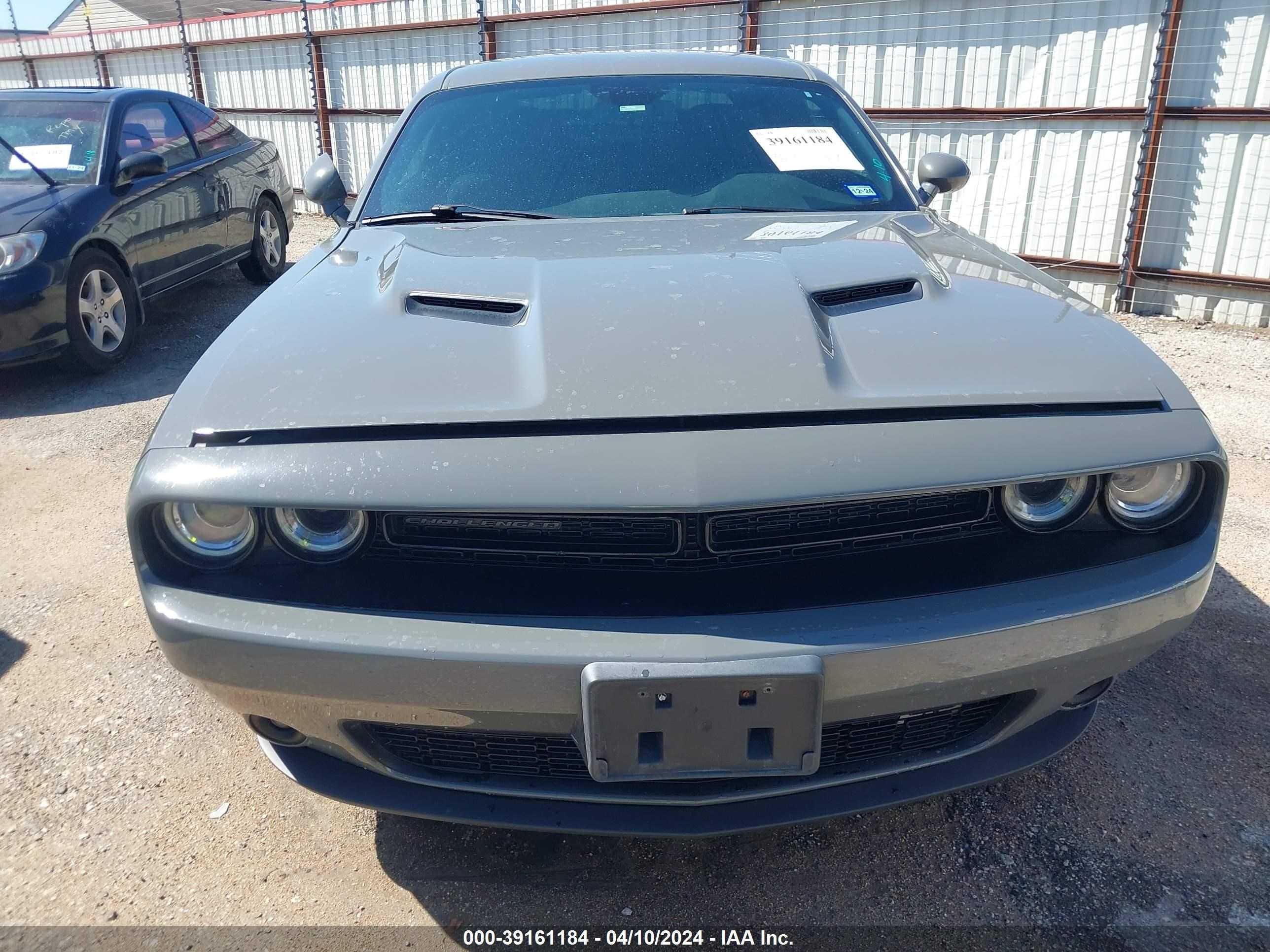 Photo 10 VIN: 2C3CDZAG3JH153328 - DODGE CHALLENGER 