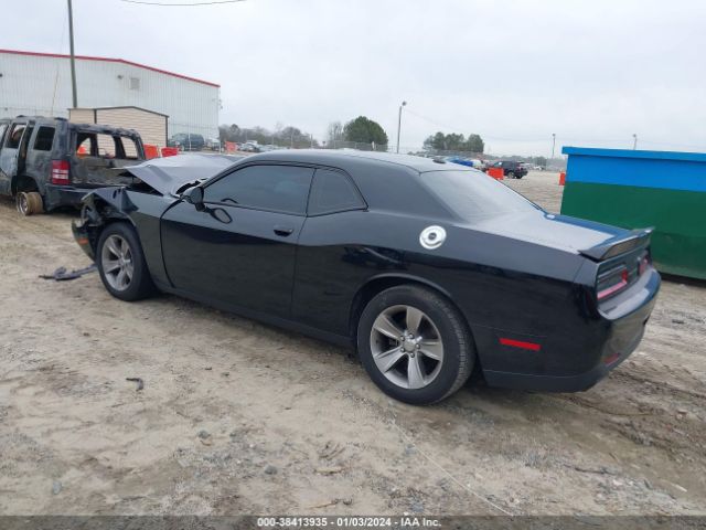 Photo 2 VIN: 2C3CDZAG3JH219196 - DODGE CHALLENGER 