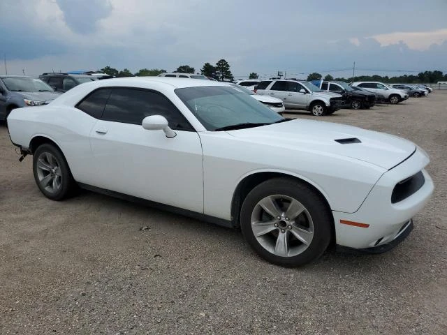 Photo 3 VIN: 2C3CDZAG3JH294884 - DODGE CHALLENGER 