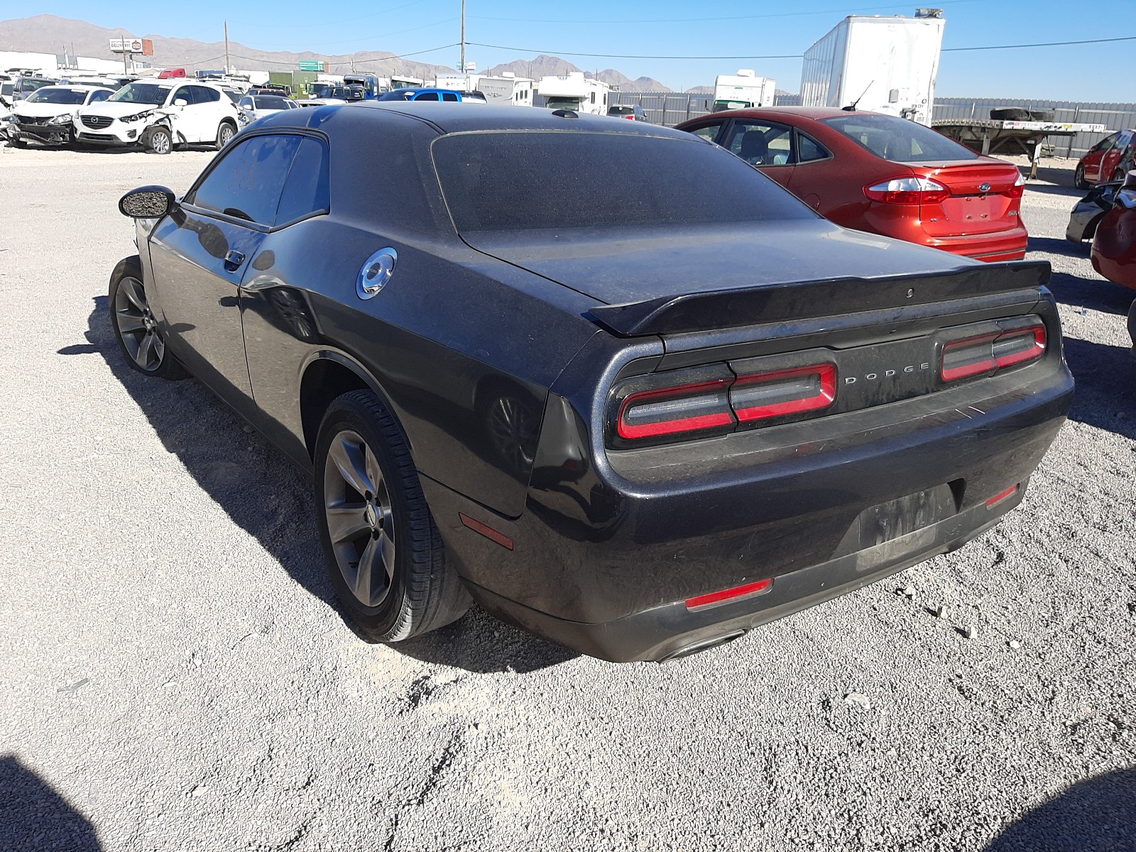 Photo 2 VIN: 2C3CDZAG3JH302787 - DODGE CHALLENGER 