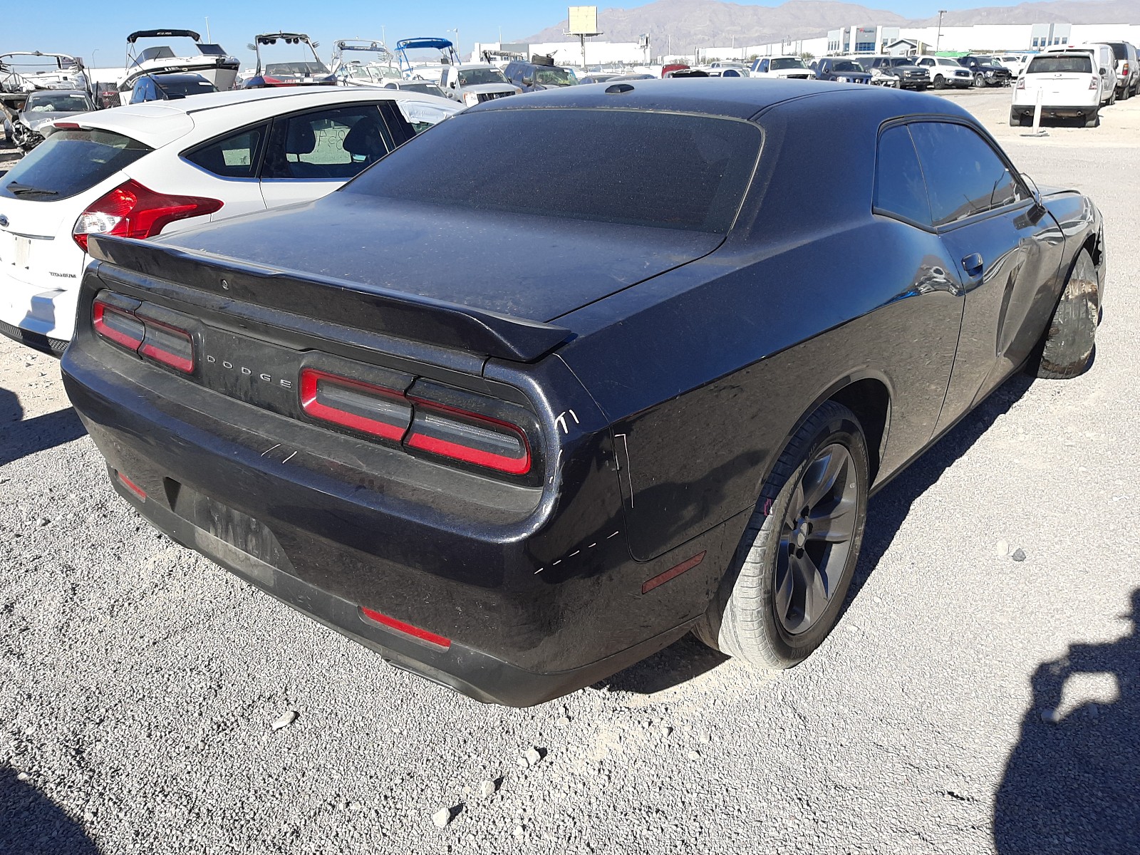 Photo 3 VIN: 2C3CDZAG3JH302787 - DODGE CHALLENGER 