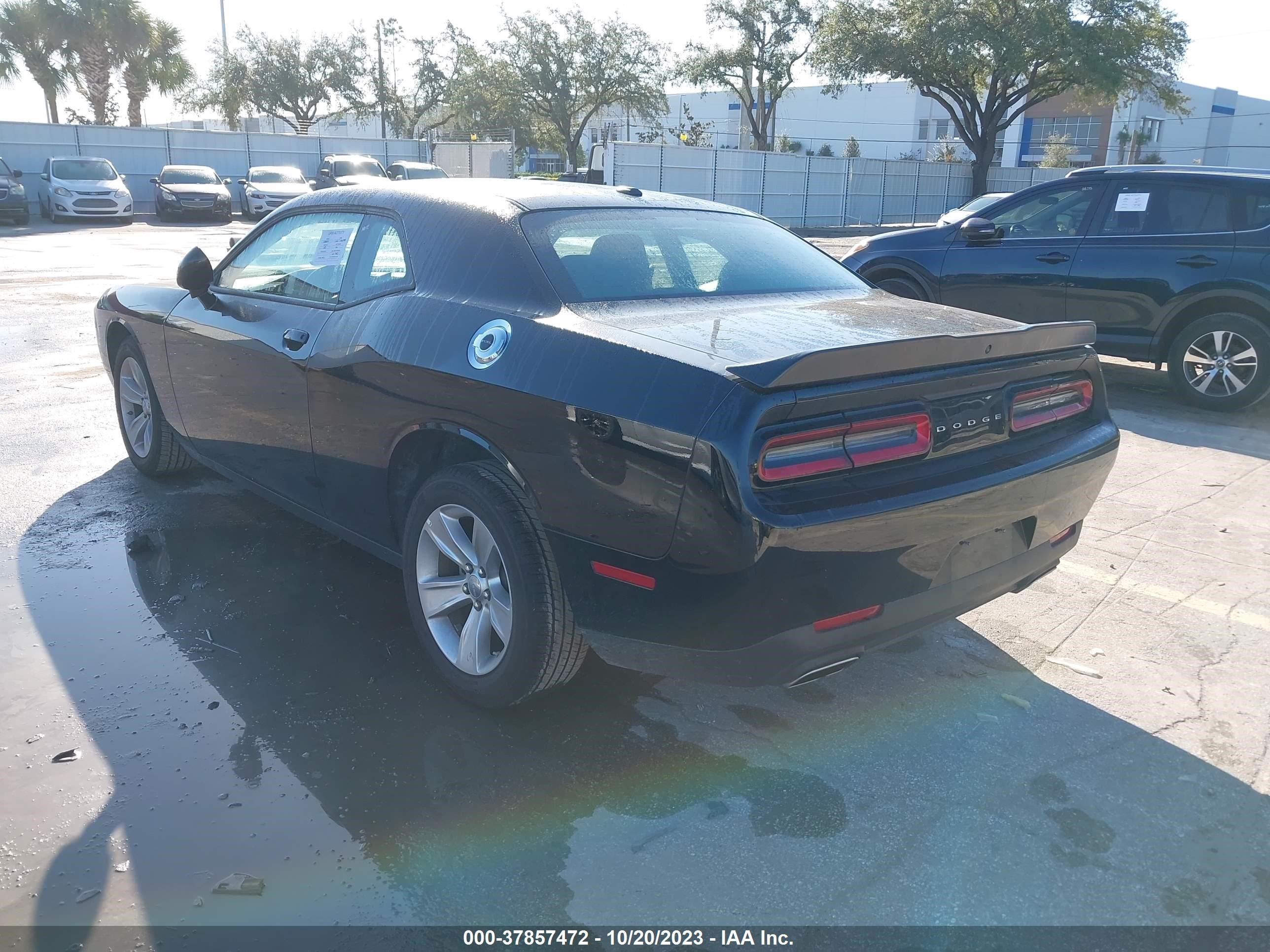 Photo 2 VIN: 2C3CDZAG3PH590612 - DODGE CHALLENGER 