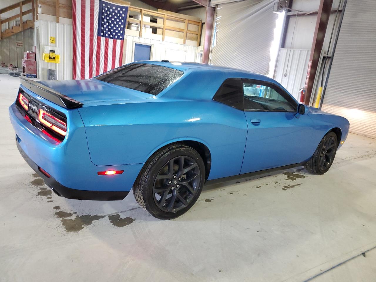 Photo 2 VIN: 2C3CDZAG3PH621289 - DODGE CHALLENGER 